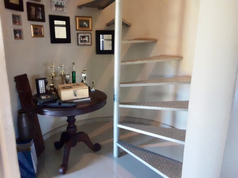 7 Bedroom Property for Sale in Bloemhof North West